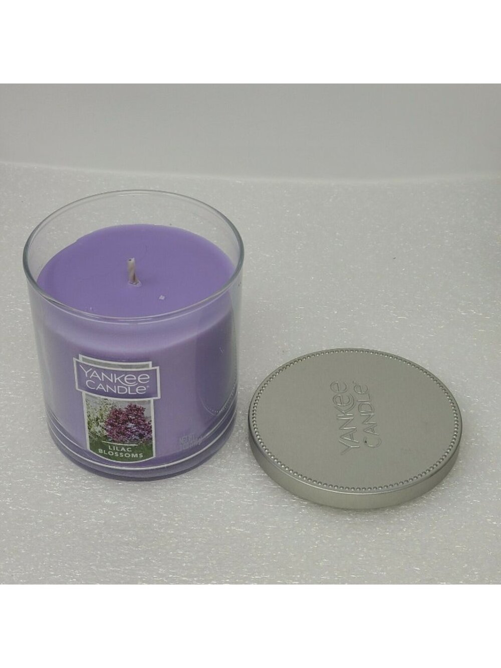 Yankee Candle Lilac Blossoms  Candle 7 oz